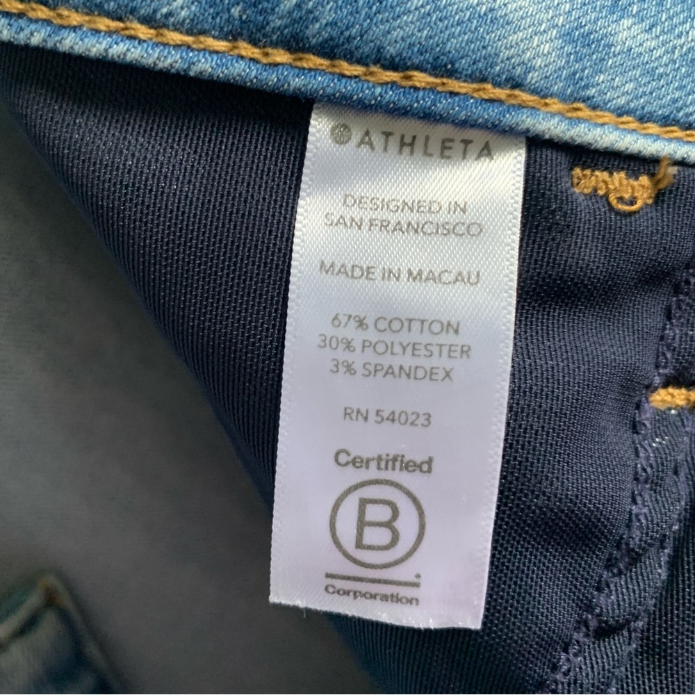 Athleta Sculptek Straight Leg Cropped Denim Light Wash Size 4 - Picture 5 of 6